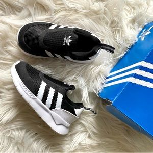 Toddler Black and White Slip-on Adidas